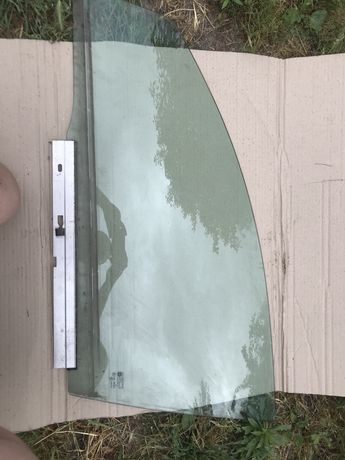 стекло opel vectra боковое водительское 43R 001025