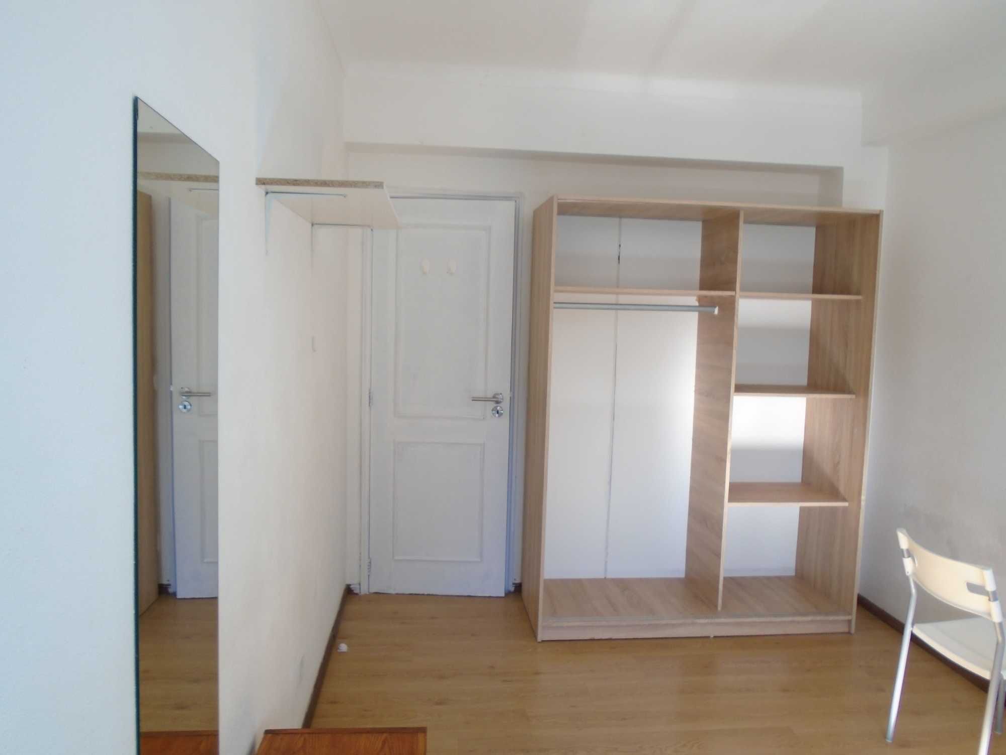 Quarto individual Centro do Porto, junto Jardim Arca d'Água