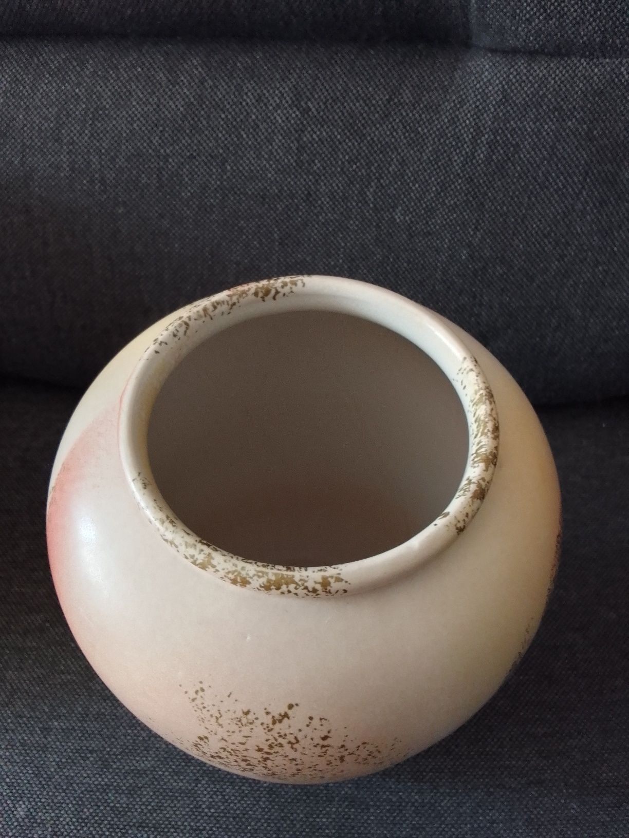 Duży stylowy wazon ceramiczny