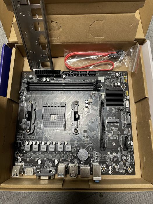 Материнская плата soyo b450m avengers