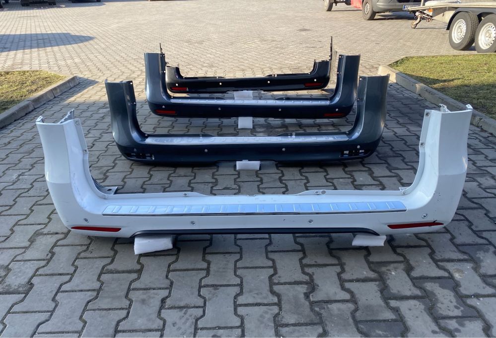 Бампер задній губа катафоти Віто Vito W447 V-class Metris рестайл амг