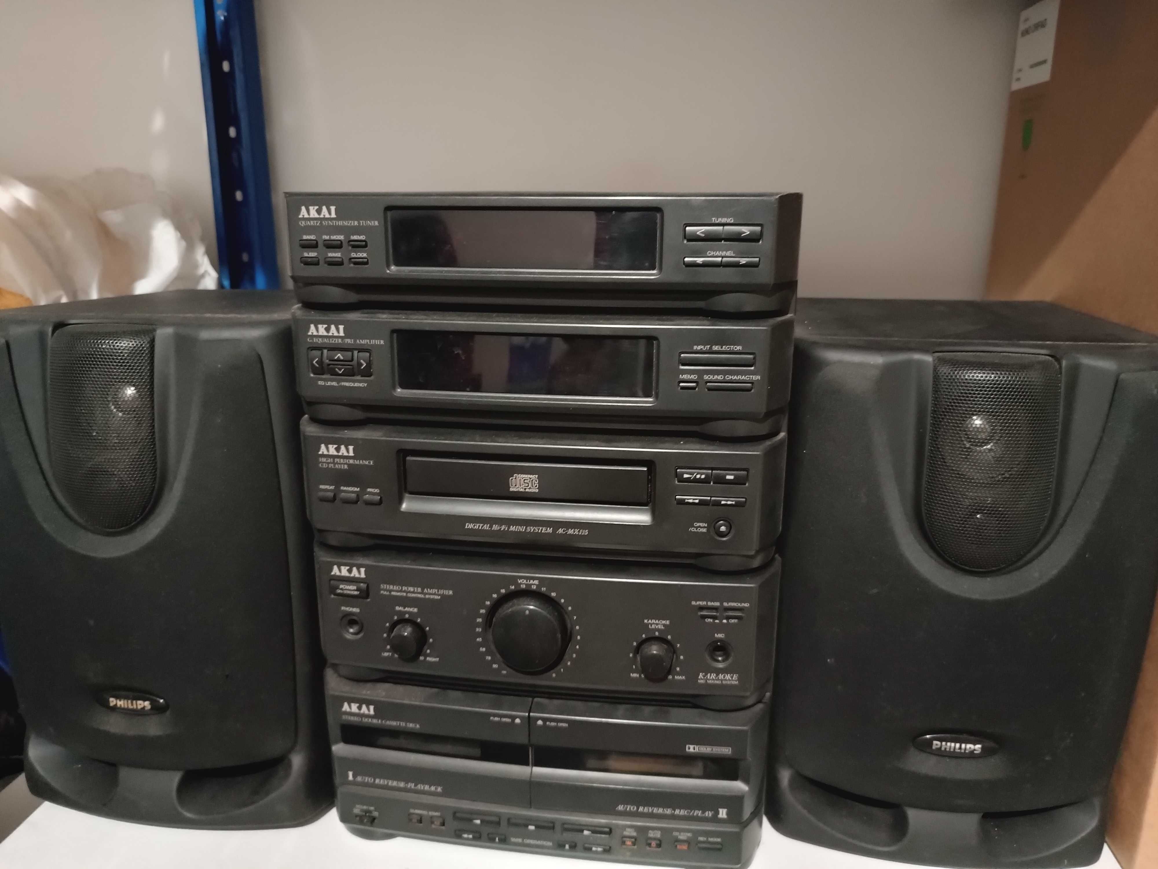Aparelhagem AKAI  com comando