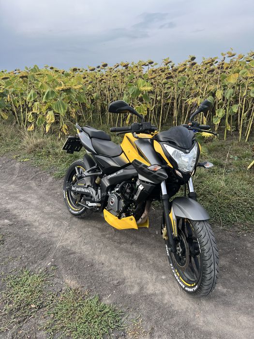 Bajaj Pulsar ns 200