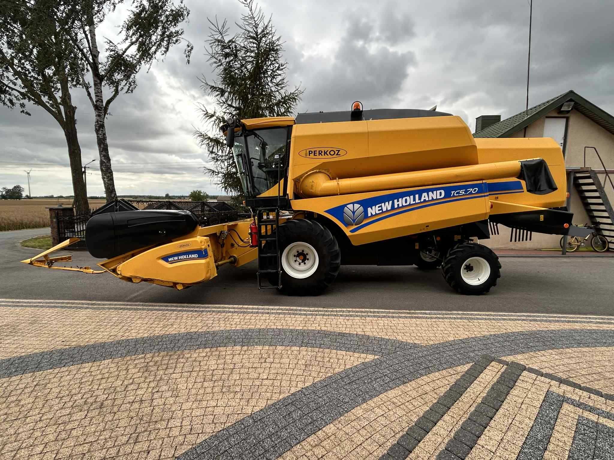 New Holland TC 5.70 2017 r. 5,1+wózek krajowy, 1300/1700 mtg garażowan