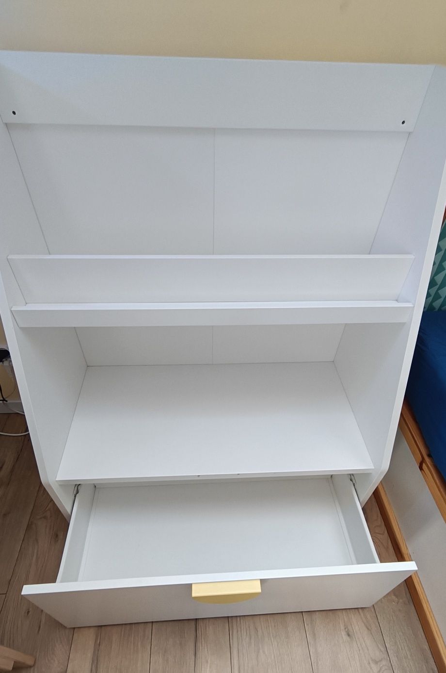 Regał na książki z szufladą Ikea BERGIG