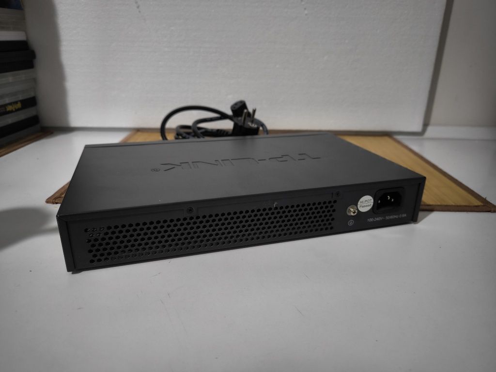 Switch TP-Link TL-SG1016D 16 portów