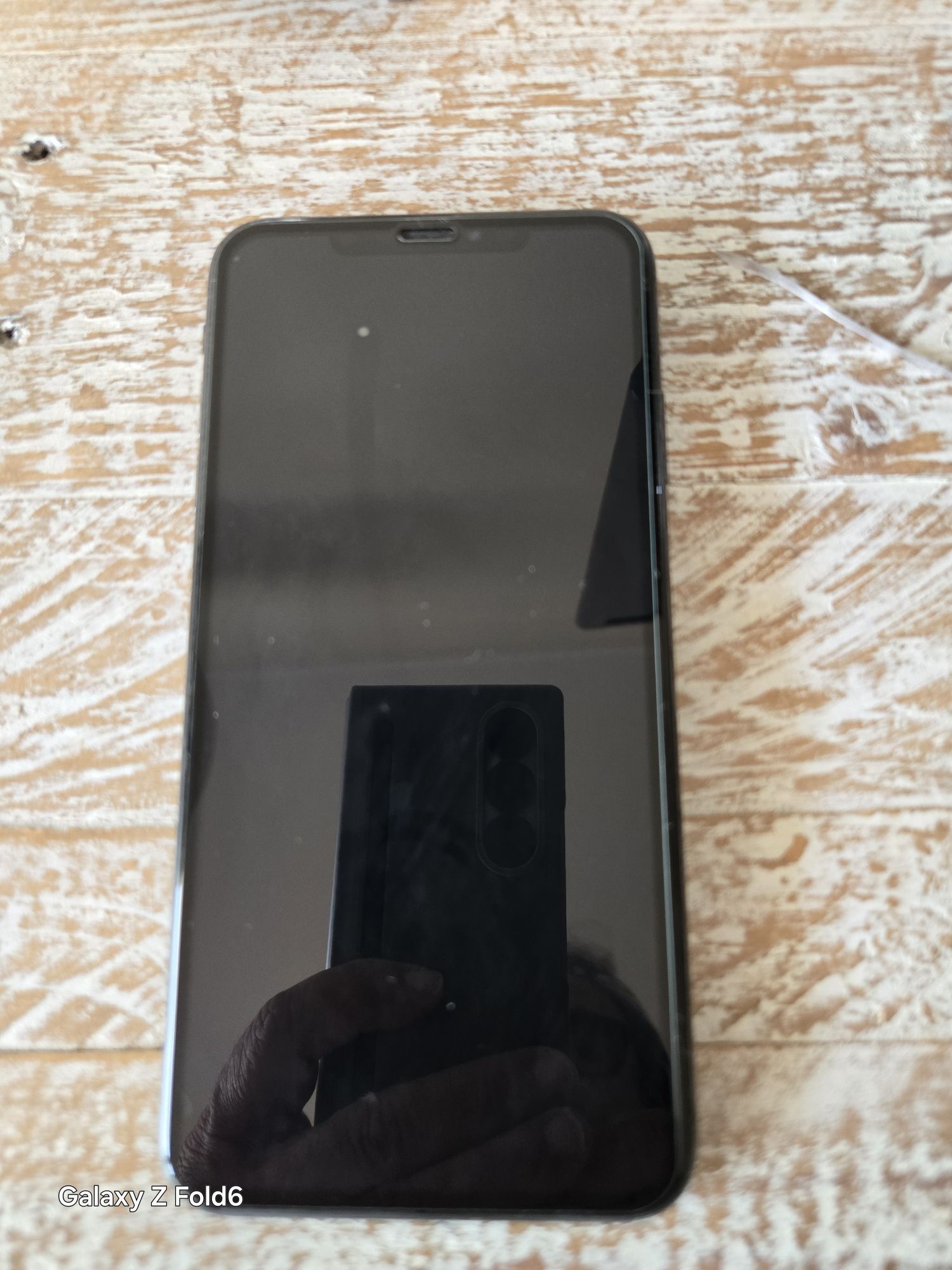 iPhone XS Max com 512GB usado.
Excelente estado, sem riscos 
Bom