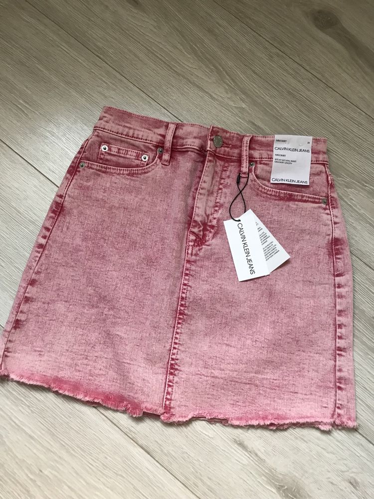 Sale!!!Юбка Calvin  klein .Оригинал.25 размер