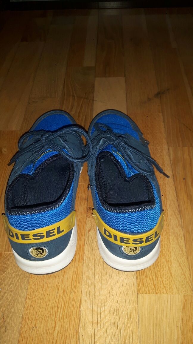 Buty chłopięce Diesel rozm 35