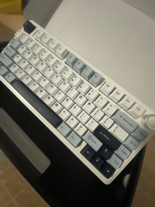Клавіатура Aula F75 нова