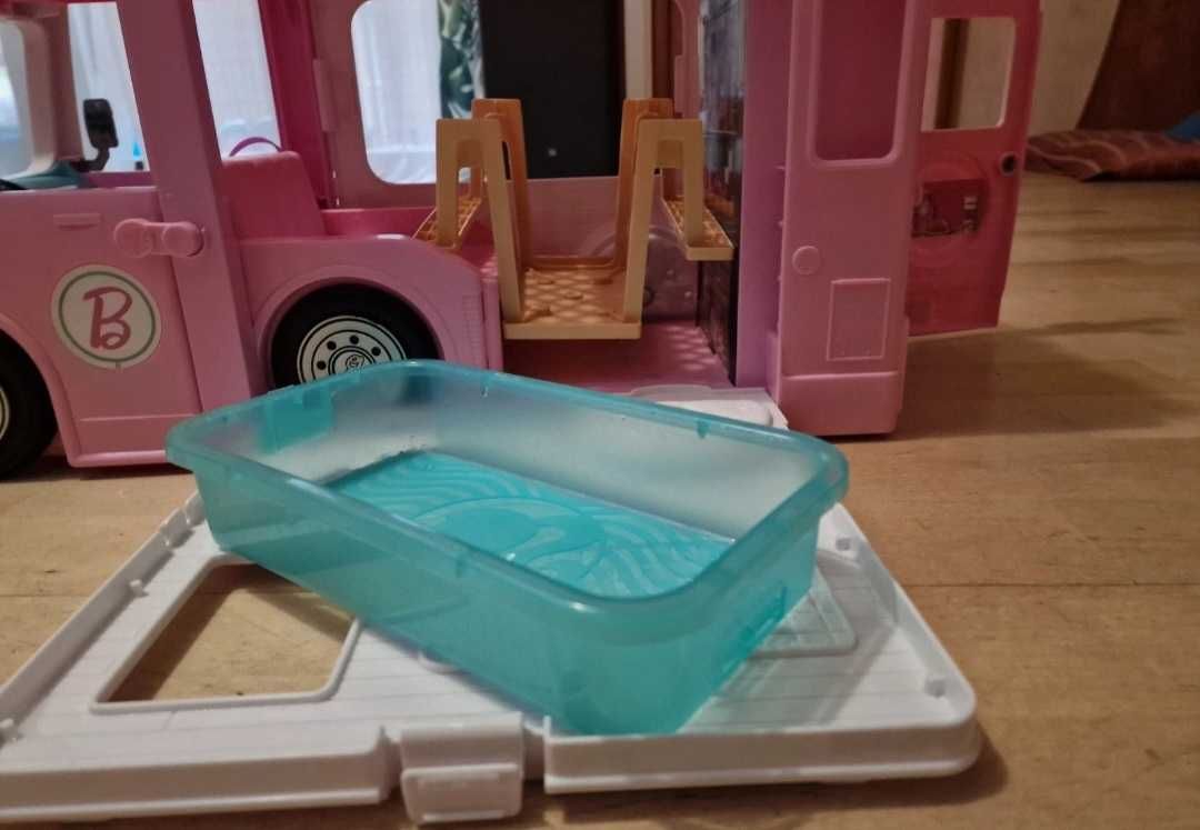 Super Kamper barbie