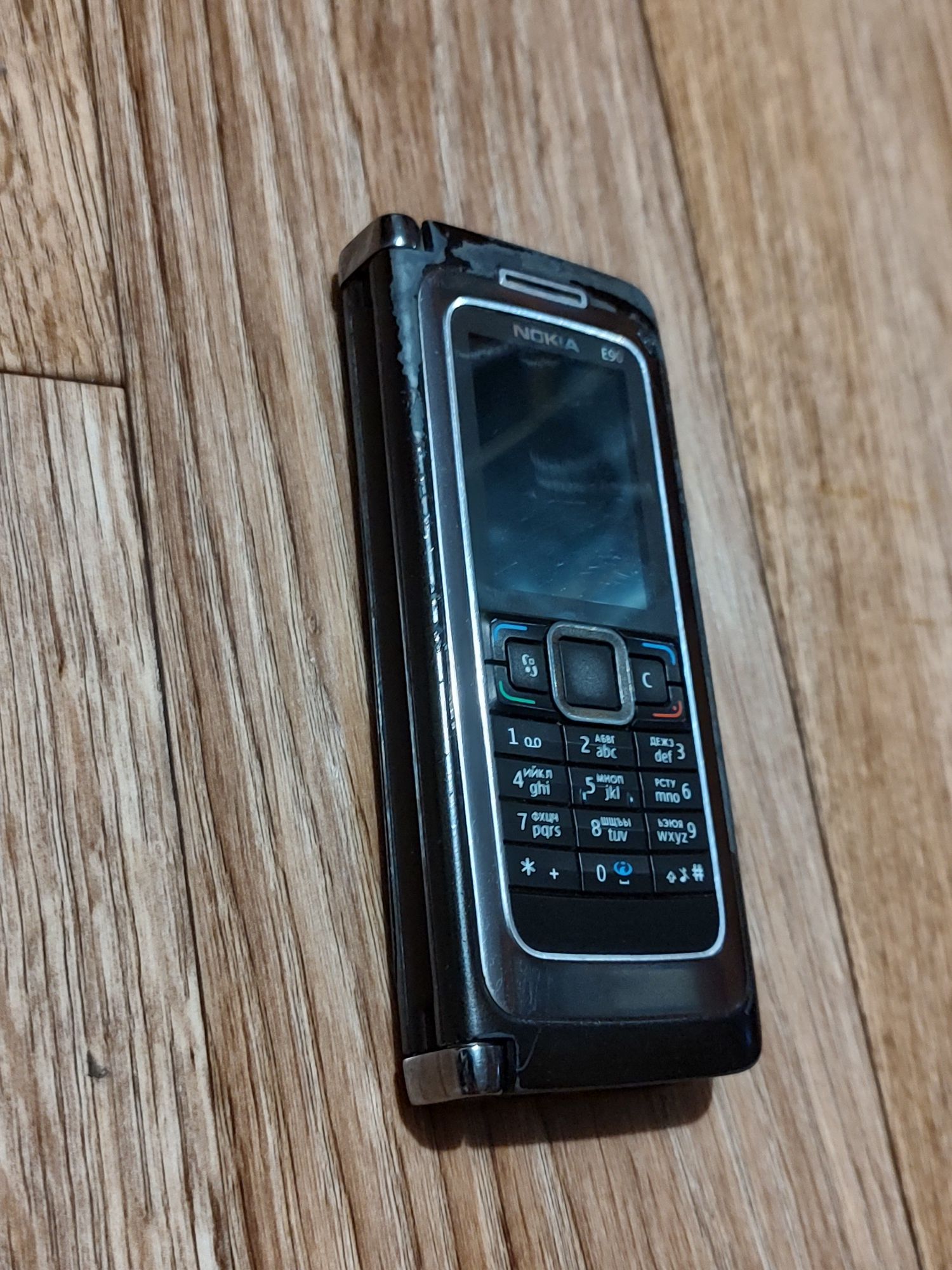 Nokia E90 Communicator • Ретро-флагман • Оригинал