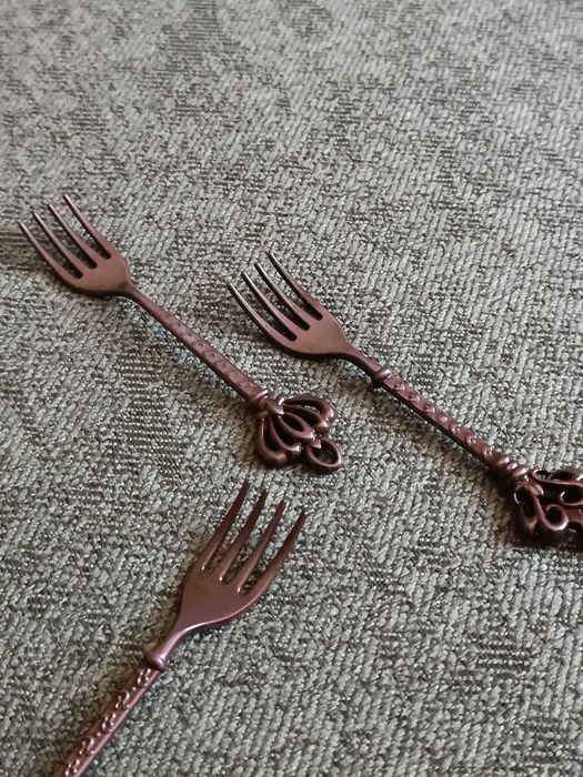 Десертні виделки для стильного сервірування столу