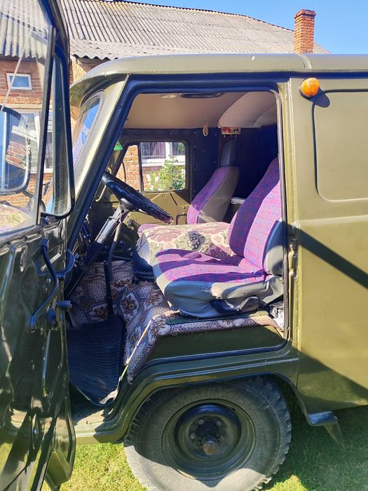 фургон малотонажний