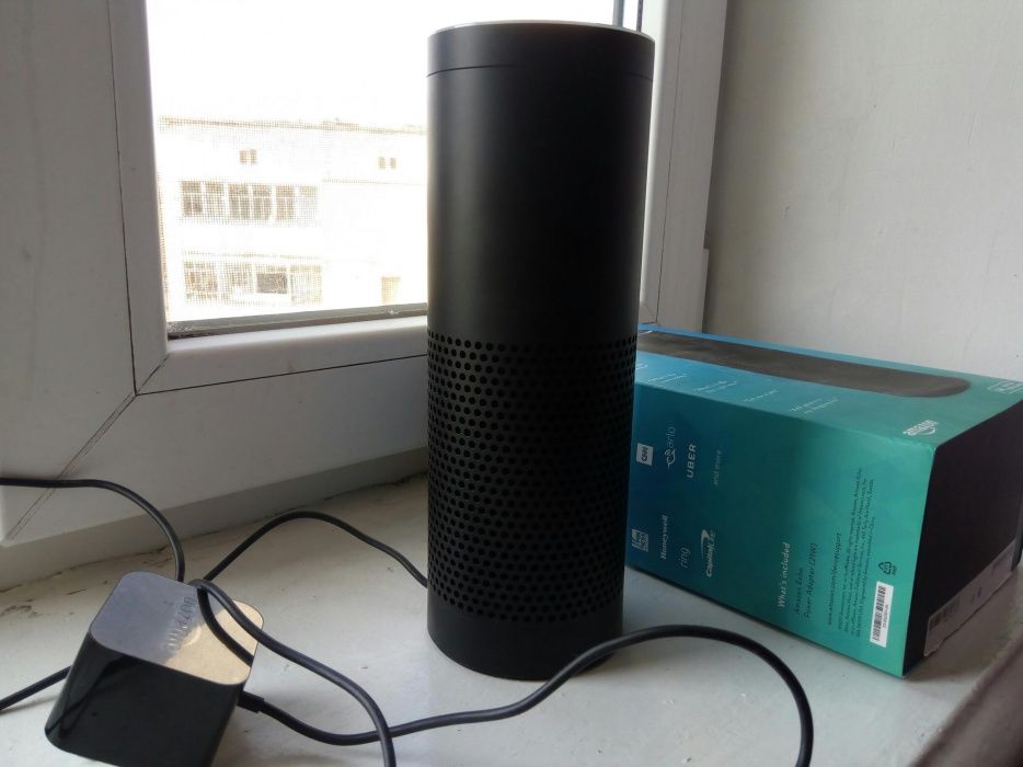 Amazon Echo Smart speaker розумна bluetooth колонка