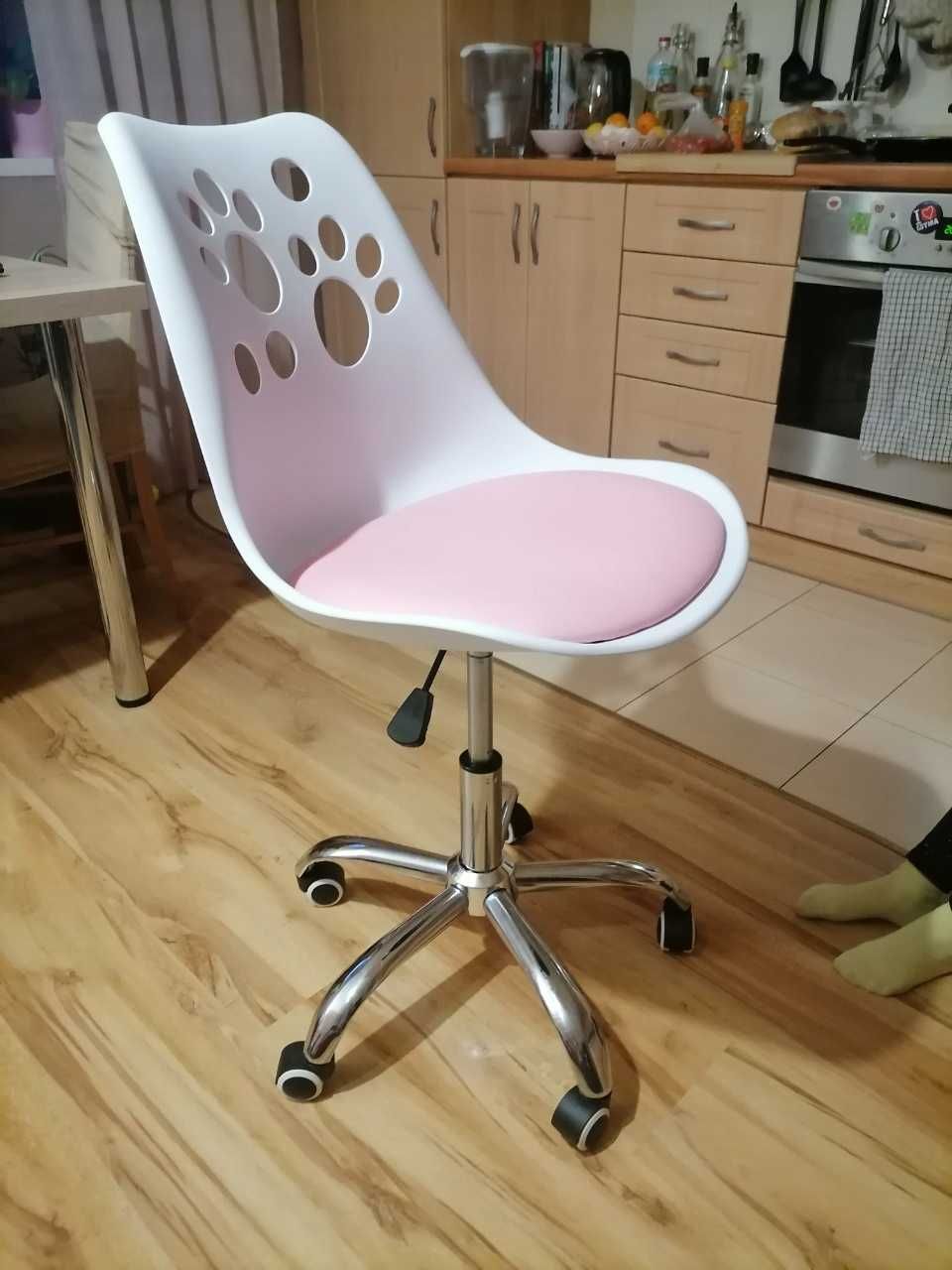 FOTEL BIUROWY KRZESŁO OBROTOWE dla dzieci fotel do komputera