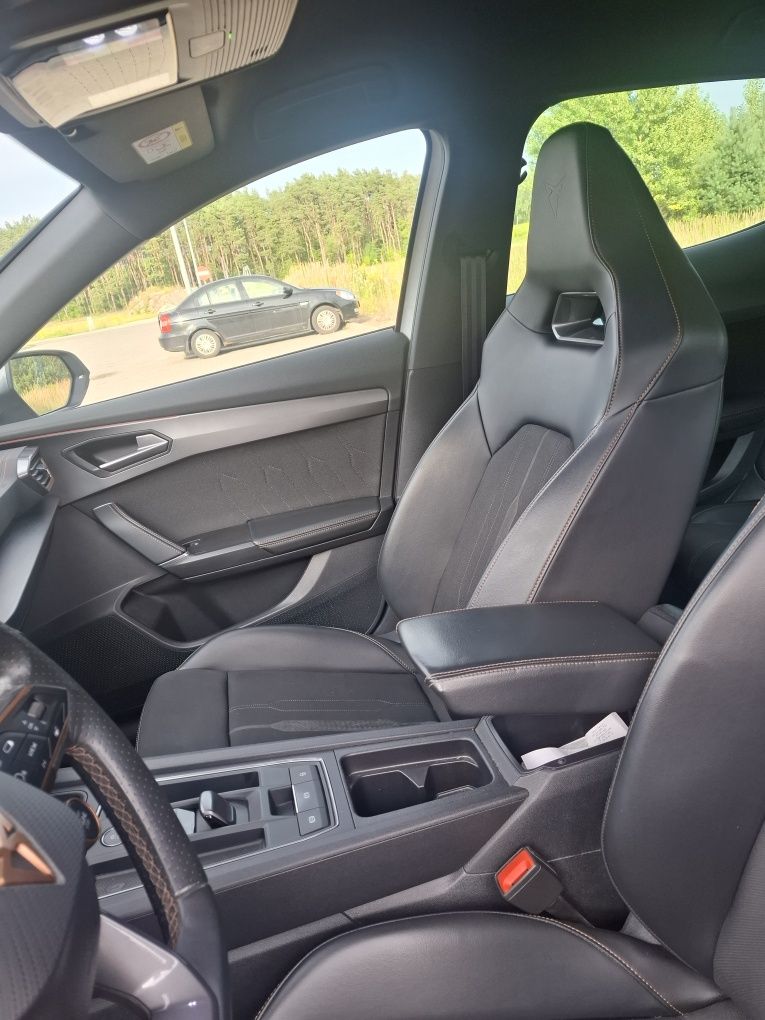 Cupra Formentor VZ, moc 400 km, nowe opony, hamulce, bezwypadk