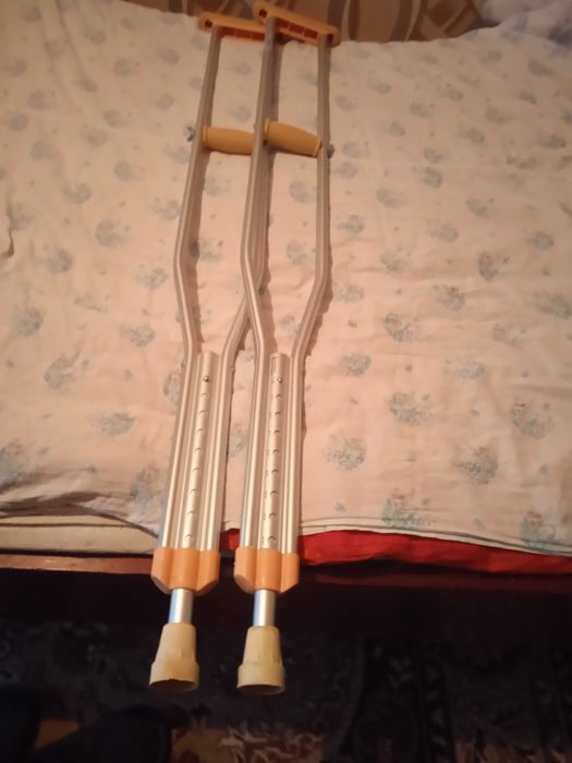 Продам пахові милиці