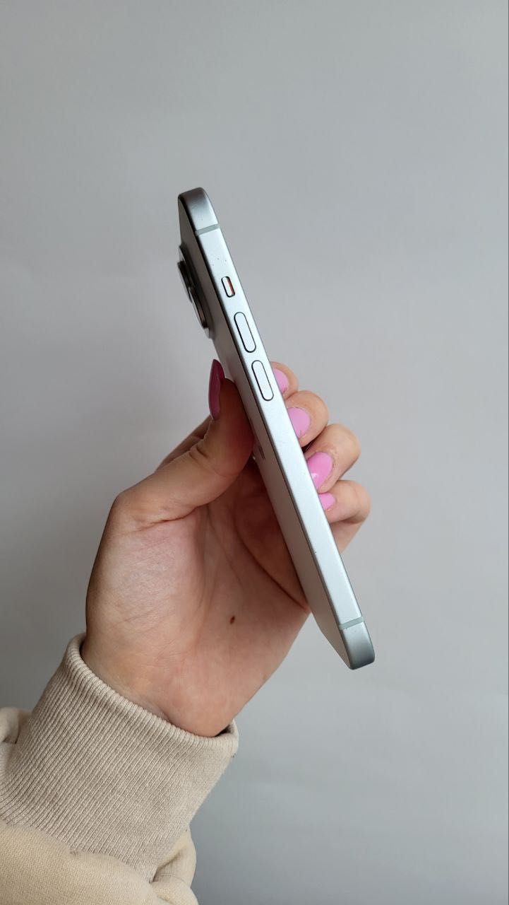 iPhone 15 128gb з економією до 2000 грн та подарунком — AirPods Pro 2