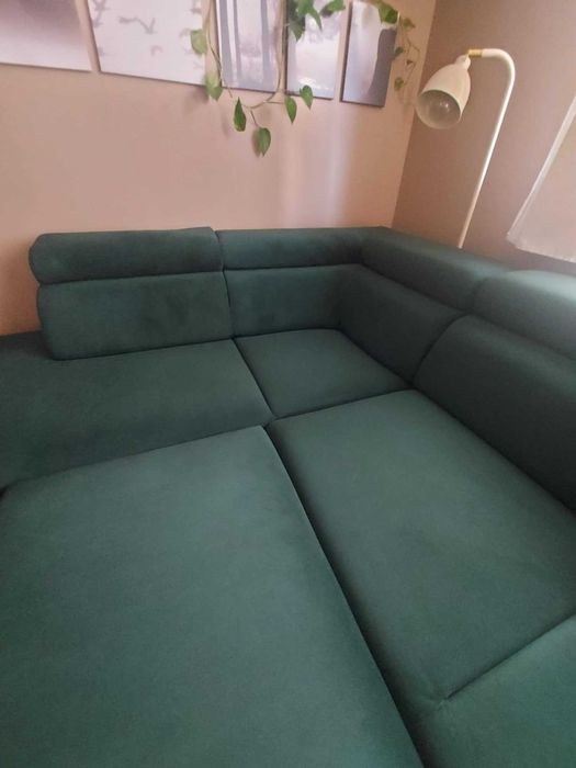 Kanapa/ Narożnik z funkcją spania + pojemnik, regulowane zagłówki