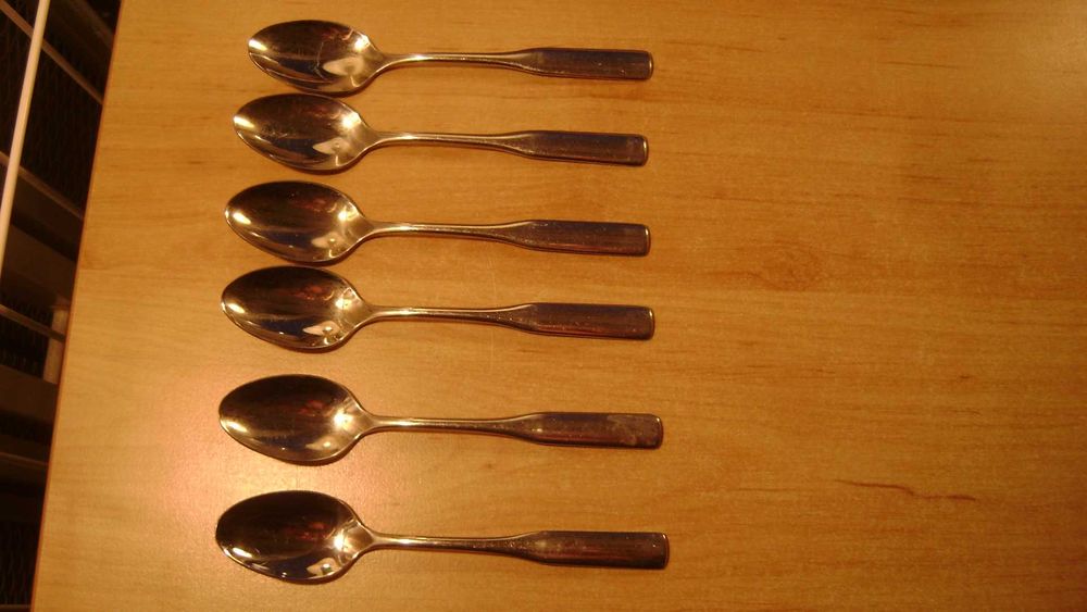 Starocie z PRL - Stare sztućce = Zestaw 6 łyżeczek do rozpoznania