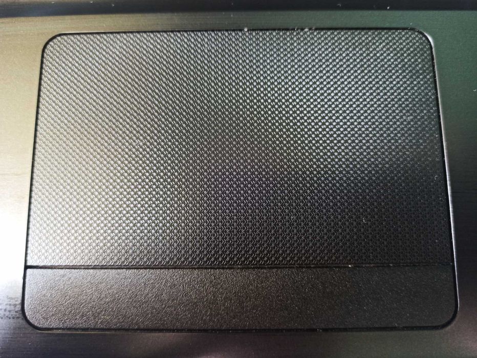 Ноутбук ACER Aspire E1-570G