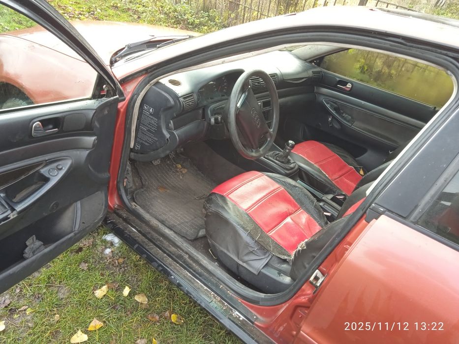 Продам ауді А4 б5 під розбор або ремонт!