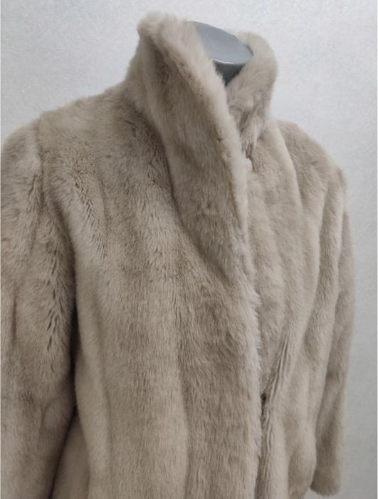 Шуба шубка еко хутро норка бежева