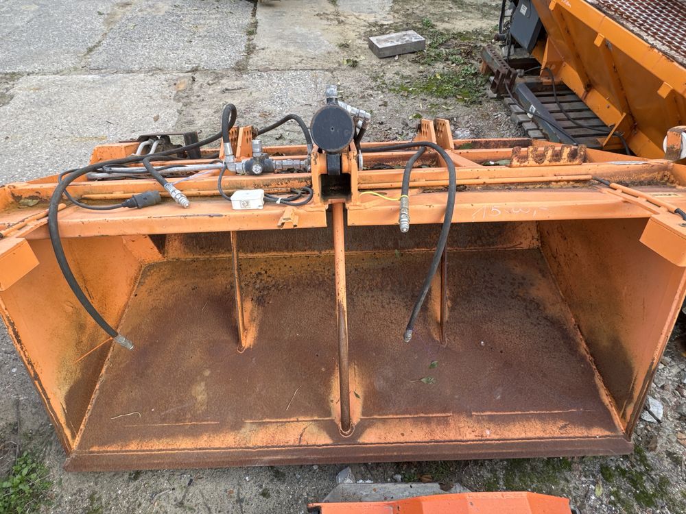 Piaskarka chodnikowa komunalna EPOKE szer 100cm schmidt stratos