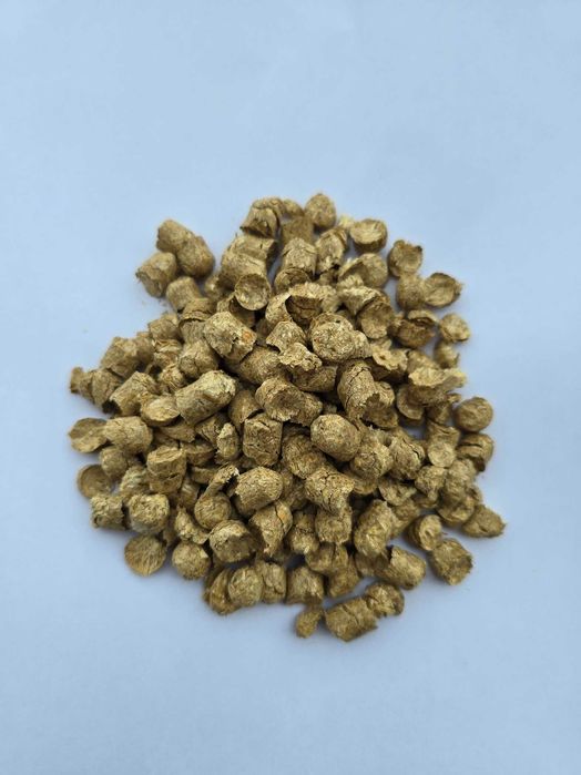 Pellet ze słomy - ściółka słomiana - ściółka dla drobiu - PRODUCENT