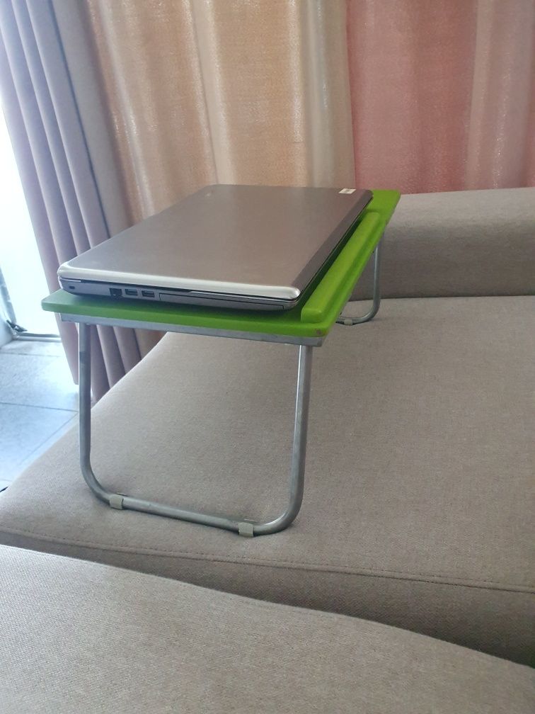 Mesa Dobrável para Notebook – Prática, Portátil Leve e Ajustável!