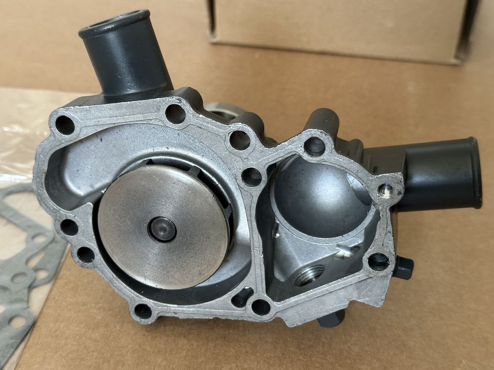 Помпа насос perkins 103-10 kd kc і тд.