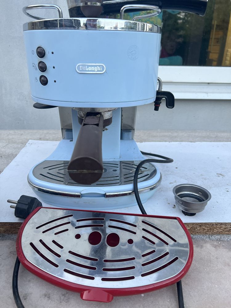 Каво машина Delonghi