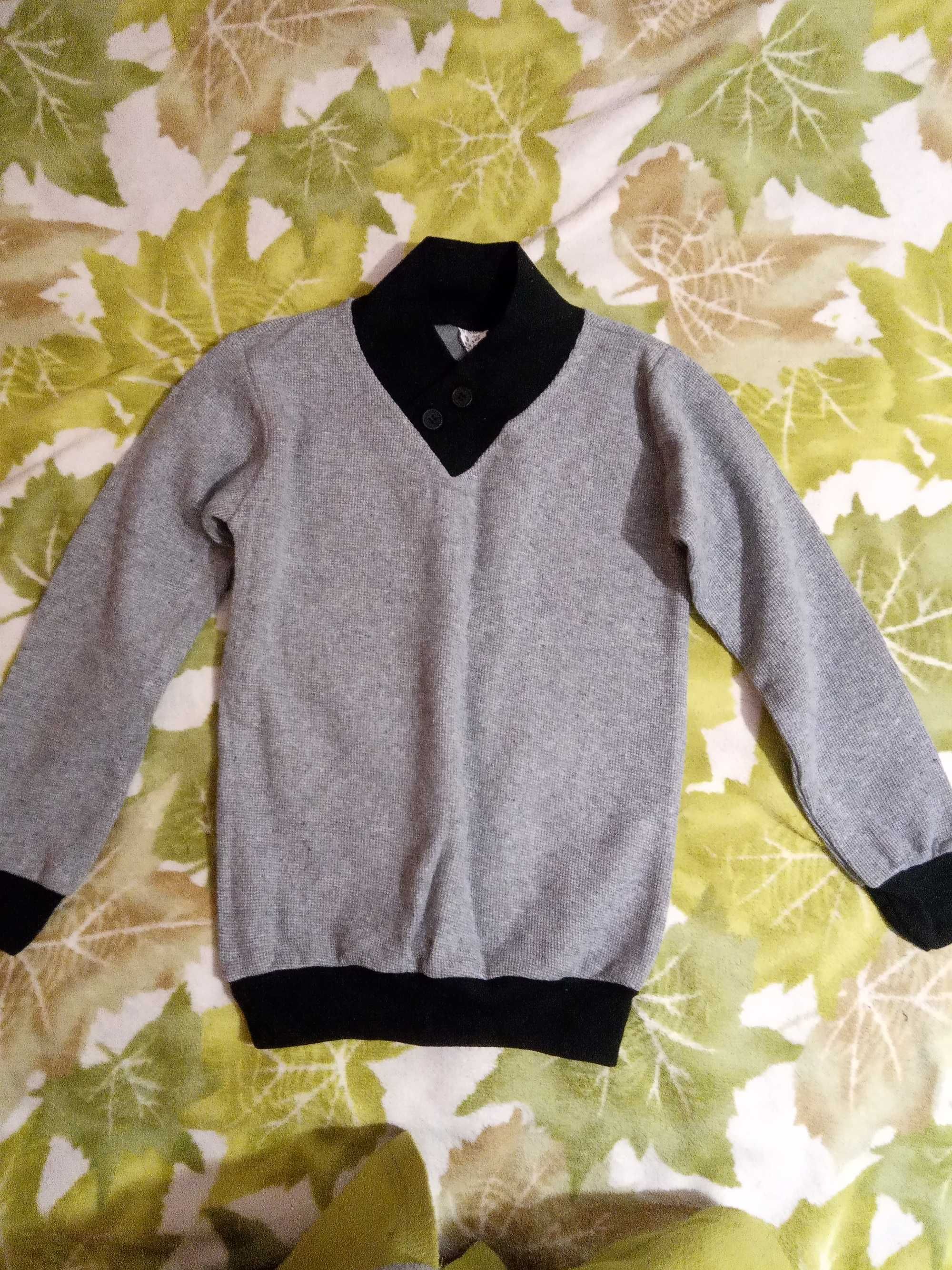 НОВЫЙ свитшот 8-9 л пуловер свитер кофта