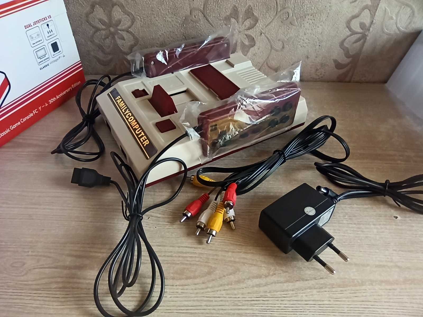 НОВА Ігрова приставка DENDY/ вінтажна ретро консоль 8 bit/ 2000 ігор