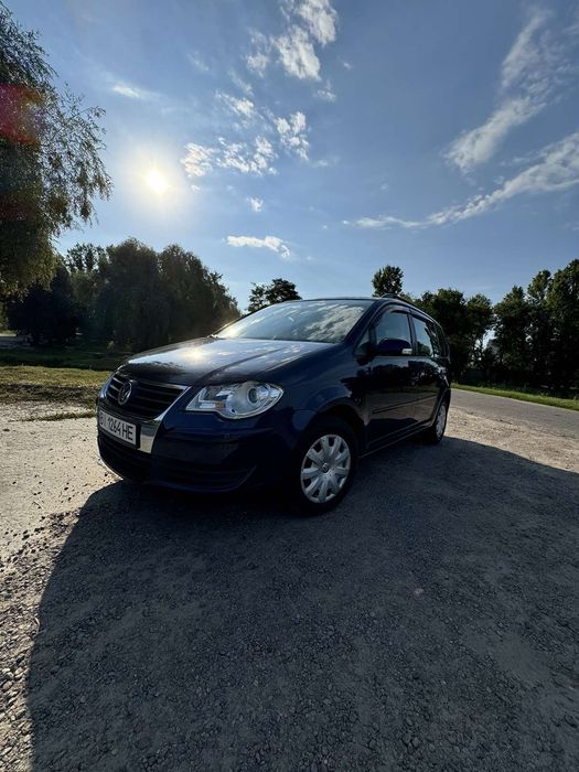 Volkswagen Touran 2007г.