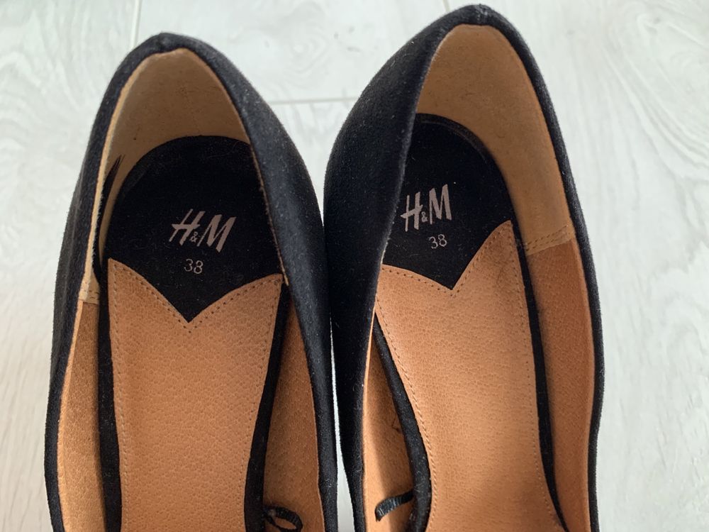 Фірмові туфлі H&M
