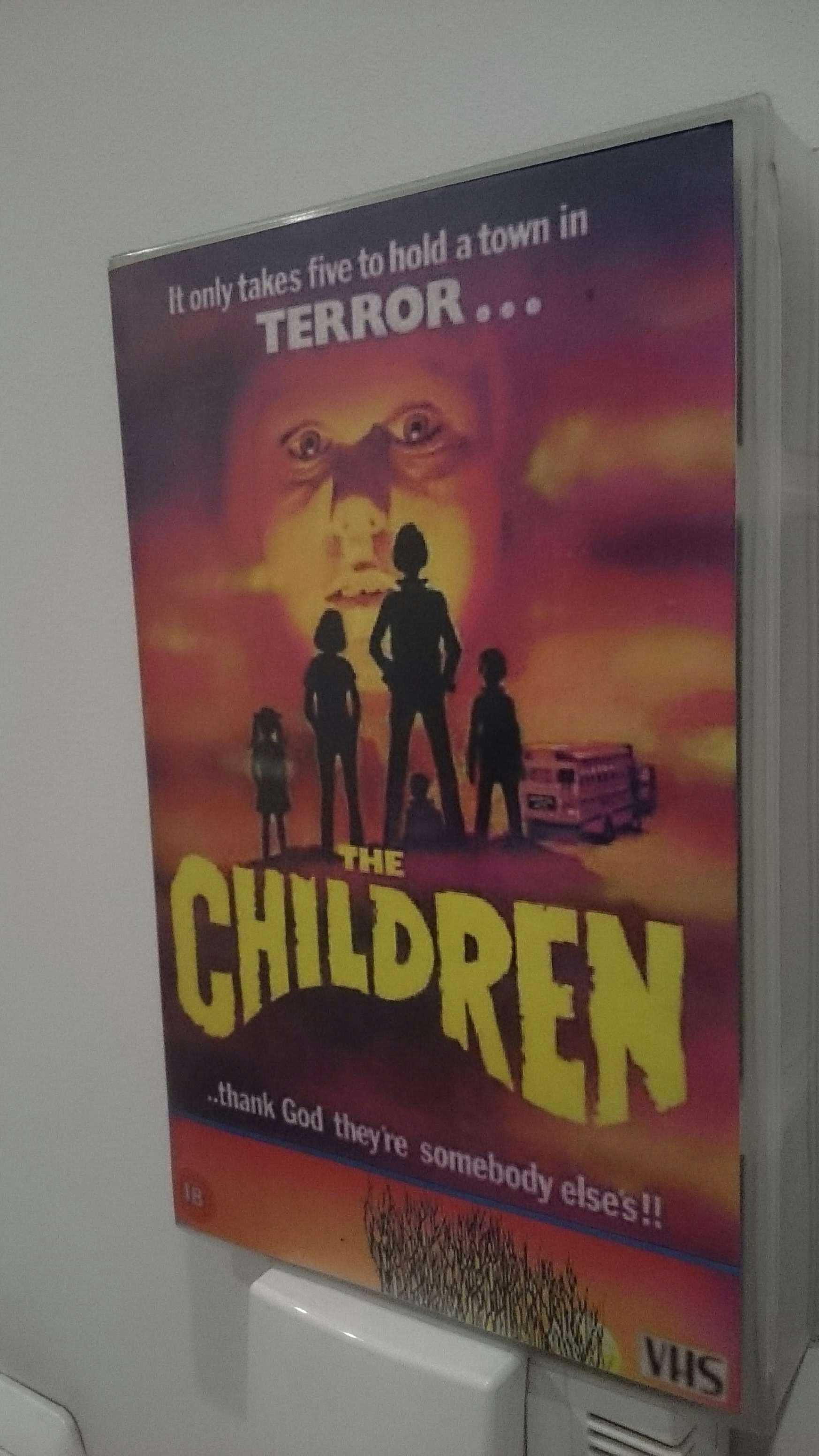 Horrory : Dogs of hell / rattlers / the children / VHS FILMY KASETY