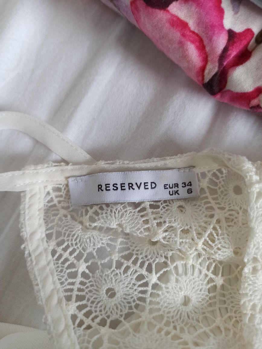 Biała sukienka Reserved 34