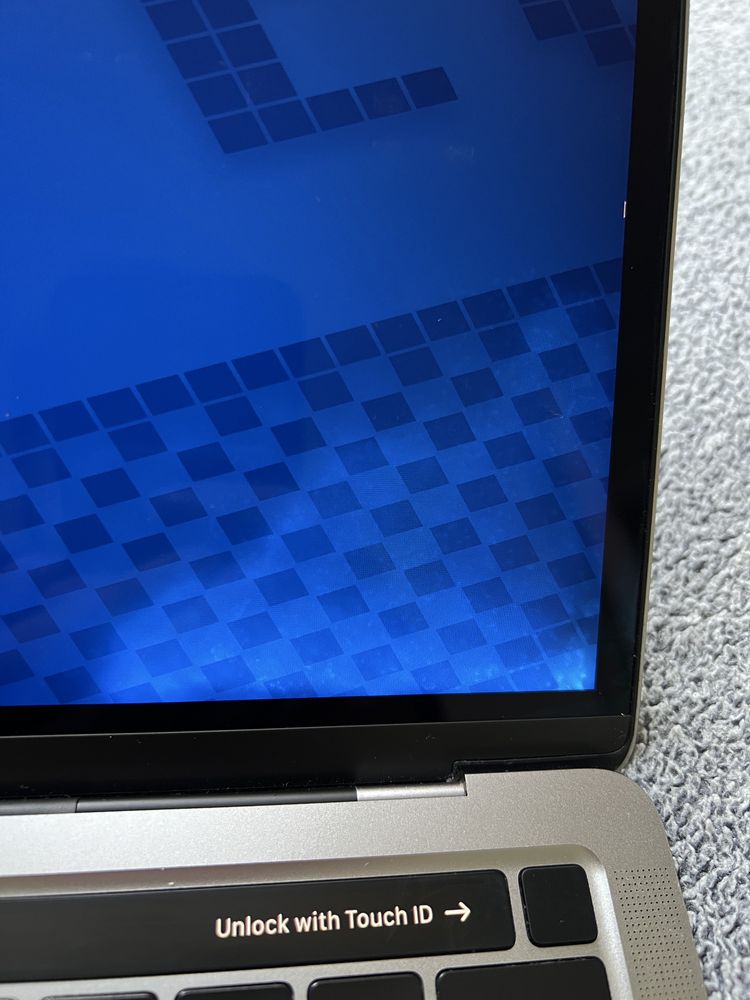 MacBook Pro 13” M1 8/256