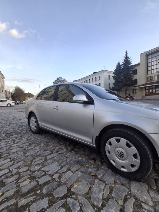 Volkswagen Jetta 5
Volkswagen Jetta 5, 2006 р., 1.6 газ/бензин, механі