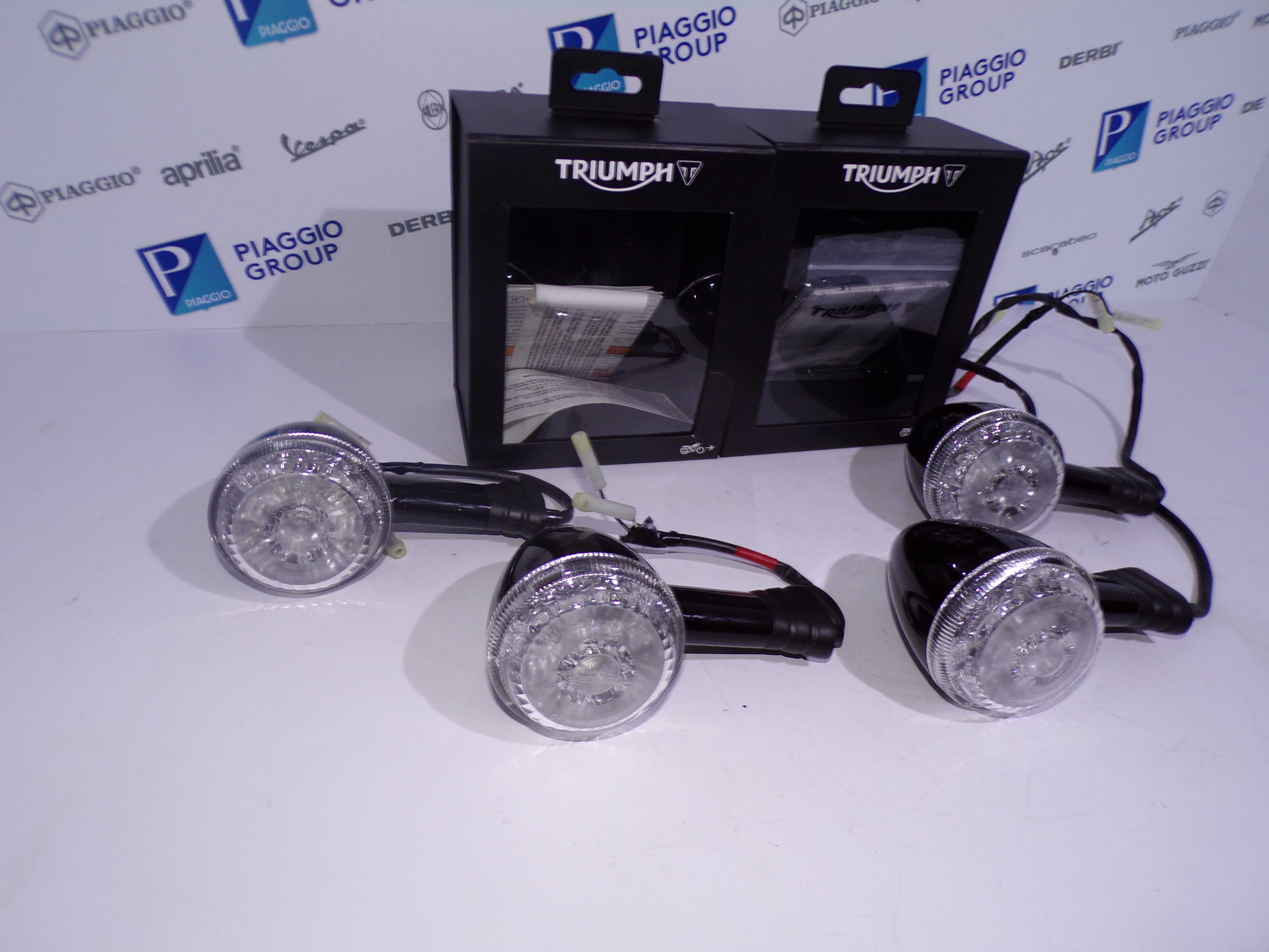 Kierunkowskazy LED Triumph Thruxton Bbber Speedmaster 1200 komplet OEM