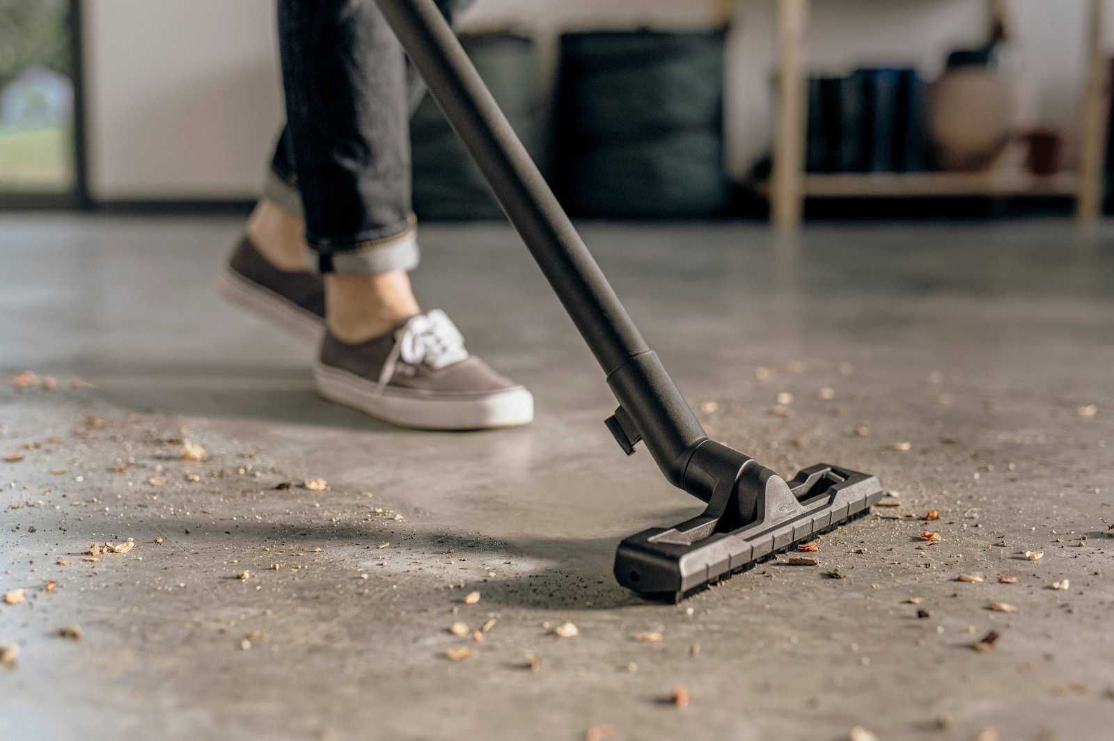 KOMPAKTOWY Odkurzacz Warsztatowy Karcher WD 2 Plus 1000W mokro/sucho