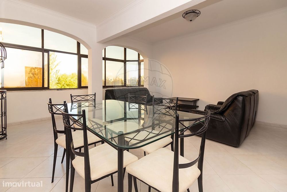 Apartamento T2 para arrendamento