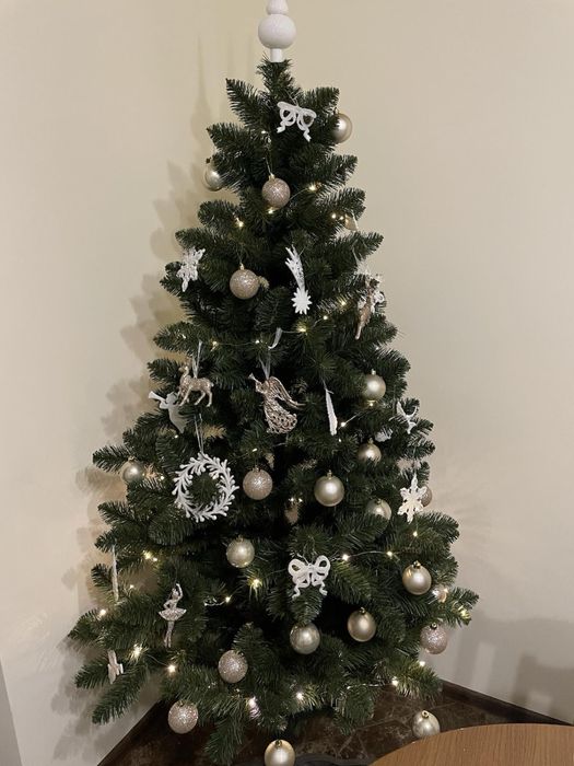 Штучні ялинки 1.9 м