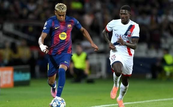 Подарунки для фанатів футболу та спорту футболки автографи ексклюзив