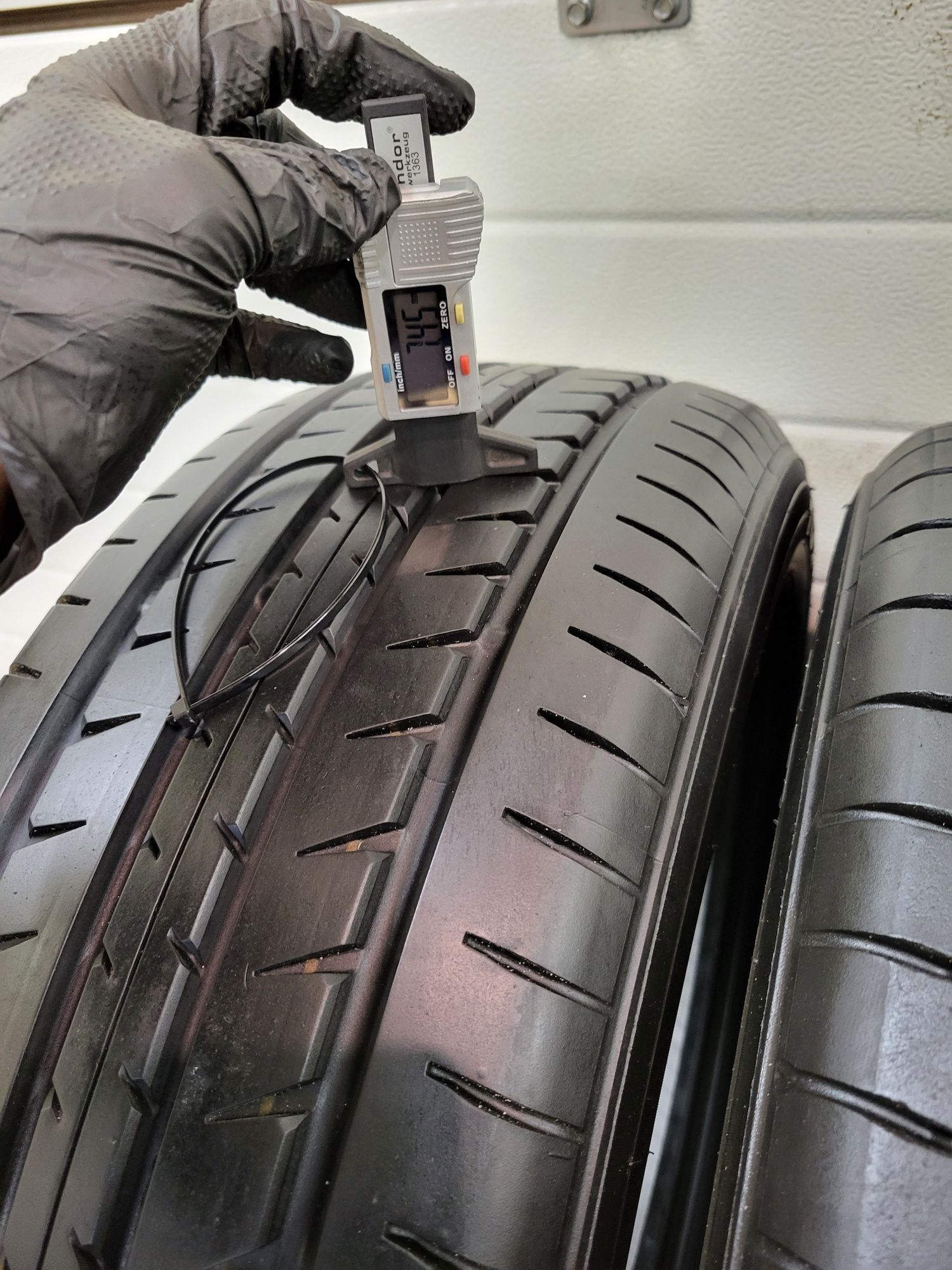 Opony 225/55 r18 TOYO r37 2017r 7.5mm