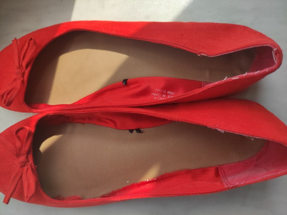 Czerwone neonowe baleriny H&M rozmiar 38 nubuk