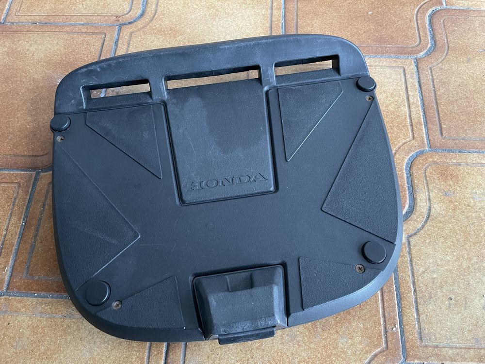 Top case Honda Shad