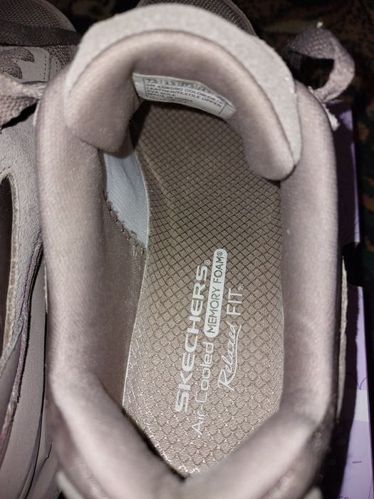 Жіночі кросівки Skechers 37.5 сіро-коричневий 158590 DKTP
